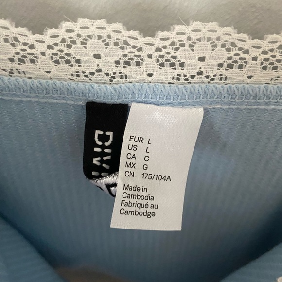 H&M Lace Trim Tank - Picture 3 of 3